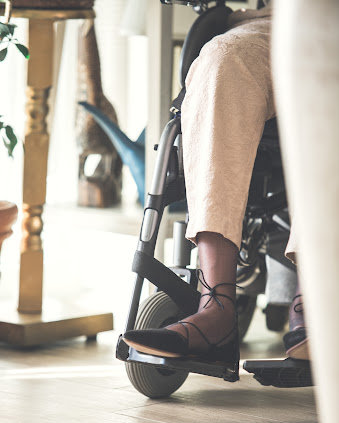 After a quadriplegic paralysis injury, expenses for medical care and equipment may be reimbursed as damages.