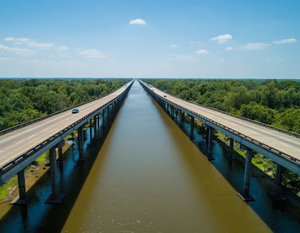 Cars driving over water on the Atchafalaya Basin Bridge