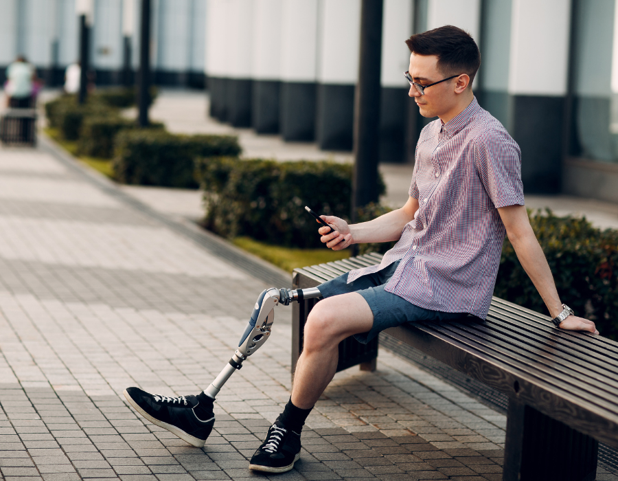 man with steel leg from airplane accident