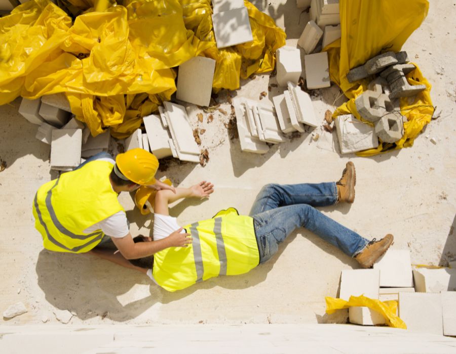 construction worker fallen and suffering concussion