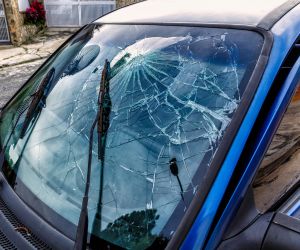 Smashed windshield - Baton Rouge Catastrophic Injury Lawyer