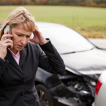 woman on phone to get car accident report in louisiana
