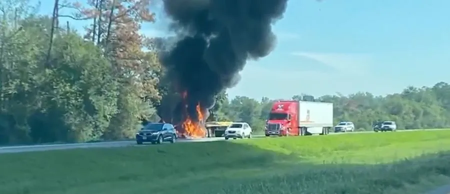 18 wheeler catches fire