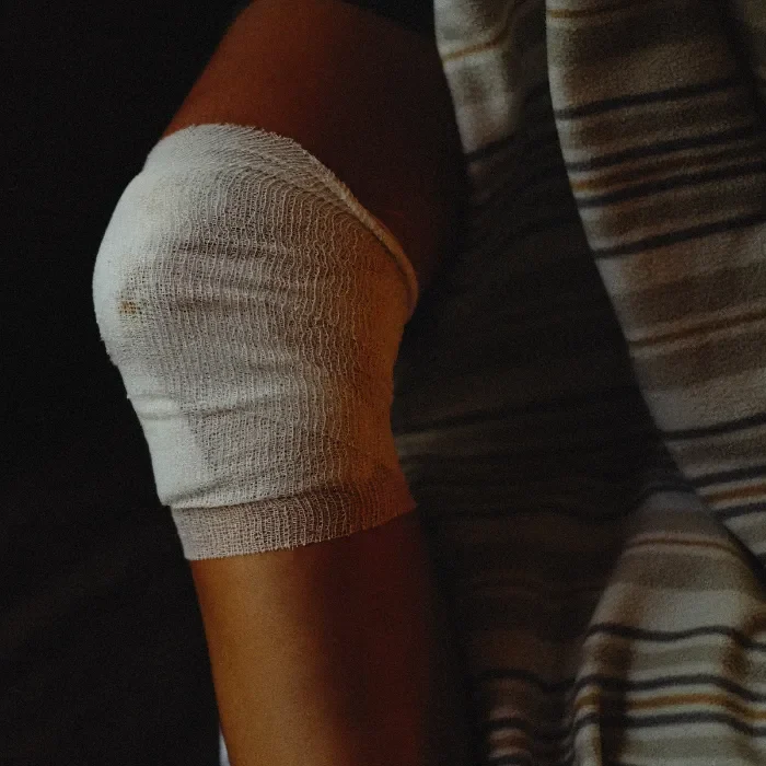 Baton Rouge injury lawyer wrapped knee injury