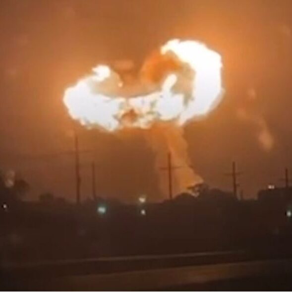 Chemical explosion cloud from dow chemical plant Chemical explosion cloud from dow chemical plant