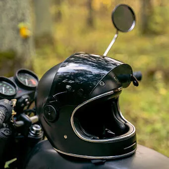 Motorcycle-Helmet-on-Seat