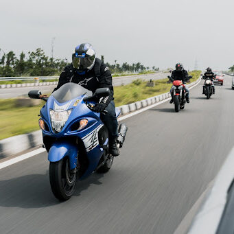 Motorcycles-on-Highway Motorcycles on Highway